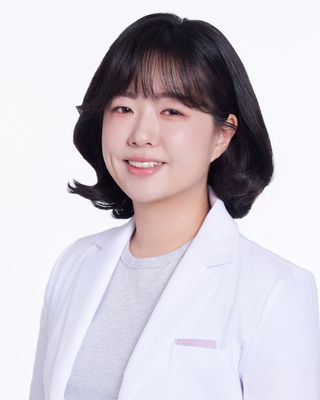 Photo of Heeyae Lim, Psychiatric Nurse Practitioner, MSN, PMHNP
