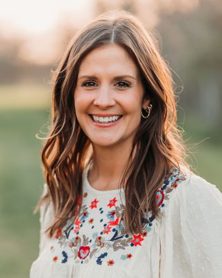 Photo of Elizabeth Bowden, Licensed Professional Counselor Associate in Texas