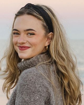 Photo of Joelle Gill, LMSW