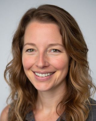 Photo of Tiffany Loomis, Registered Psychotherapist (Qualifying), MACP