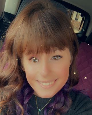 Photo of Nicole Decher, Clinical Social Work/Therapist, RN, LCSW