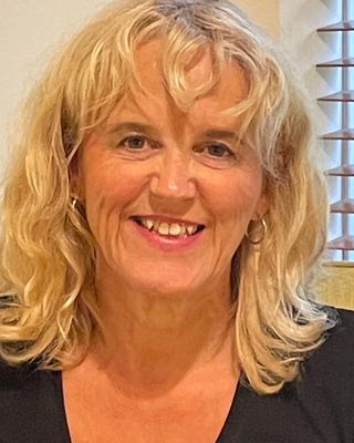 Photo of Niki Ridgley Counselling, Counsellor in RH4, England