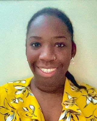 Photo of Dr Lorraine Haye, Psychologist, PsychD, HCPC - Clin. Psych.