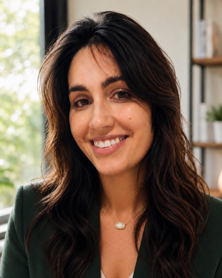 Photo of Shannee Davidson, Marriage & Family Therapist, LMFT, CCTP-II, CSTFP, CGP