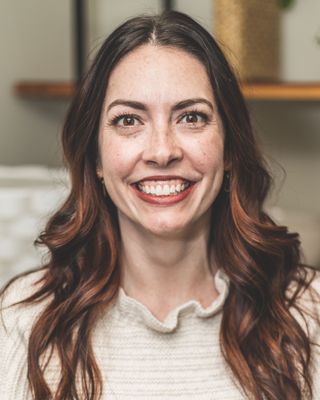 Photo of Kelly Akins, Clinical Social Work/Therapist in Leawood, KS