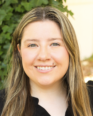 Photo of Amanda Lewis, Licensed Master Social Worker, LMSW