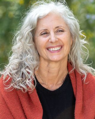 Photo of Sara Bensman, Lic Clinical Mental Health Counselor Associate, MA, LCHMCA