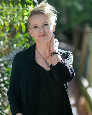 Photo of Kelly Howard, Marriage & Family Therapist Associate, MA, AMFT