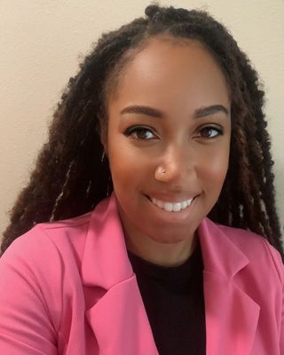 Photo of Andreka Dedeaux, Clinical Social Work Candidate in East Ridge-Ptarmigan Park, Aurora, CO