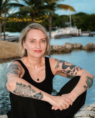 Photo of Holly Smith (Book Instantly On Website), Licensed Professional Counselor Candidate, MSc, LPCC, MIACP