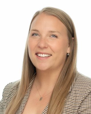 Photo of Brynn Hanson, Psychologist, MC, RPsych