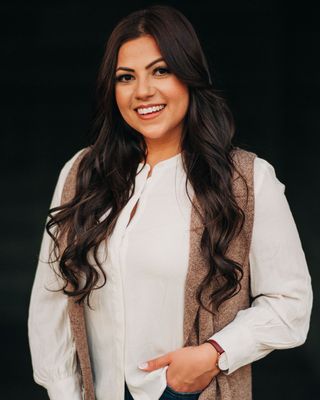 Photo of Jas Lachar, Clinical Social Work/Therapist, MSW, RSW