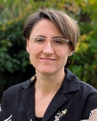 Photo of Lora Speers, Psychotherapist, MA, UKCP Trainee