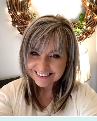 Photo of DeeDee Fetters, Licensed Clinical Mental Health Counselor, MACPC, LCMHC, NCC