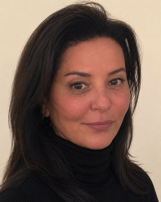 Photo of Yifa McDonald, Psychotherapist, MSc, APPI