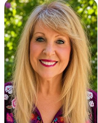 Photo of Robbi Robertson, Clinical Social Work/Therapist, MSW, LICSW