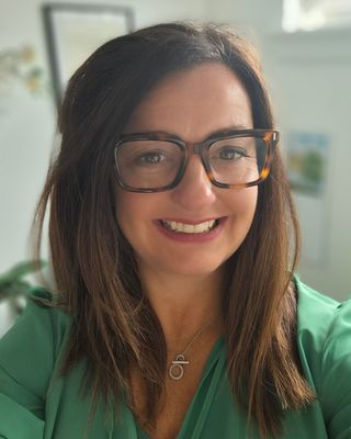 Photo of Fiona Perkins, Psychotherapist, MBACP