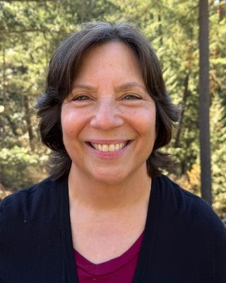 Photo of Dr. Lisa R. Grossman, Psychologist, Ph.D.