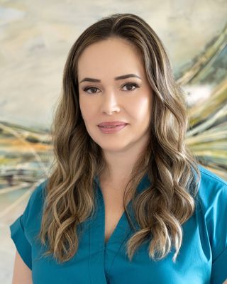 Photo of Irina Carayannis, Registered Psychotherapist (Qualifying), RP (Q)