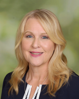 Photo of Eileen Banados, Clinical Social Work/Therapist, LCSW