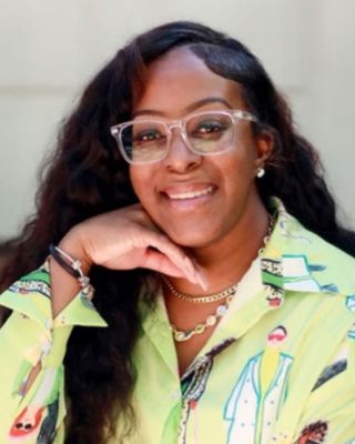 Photo of Nija Durden, Pre-Licensed Professional, MSW, MPA, RCSWI