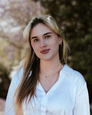 Photo of Zoe McVicar, Psychologist, MPsych, PsyBA General