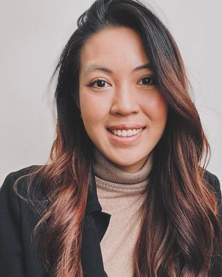 Photo of Hélène Lê, Registered Psychotherapist, MA, RP