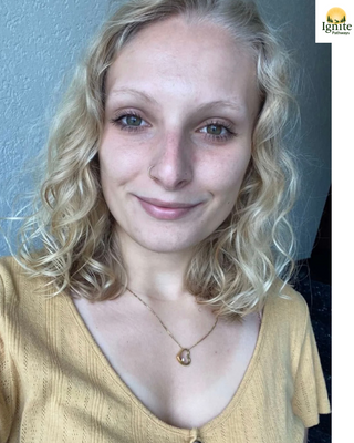 Photo of Stephanie Hall, Pre-Licensed Professional