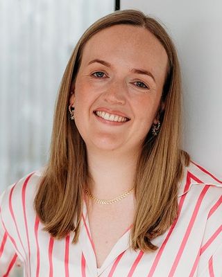 Photo of Emma Pott, MSc, MUKCP, Psychotherapist