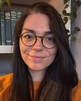 Photo of Danielle Berry, Psychotherapist, MA, BPC
