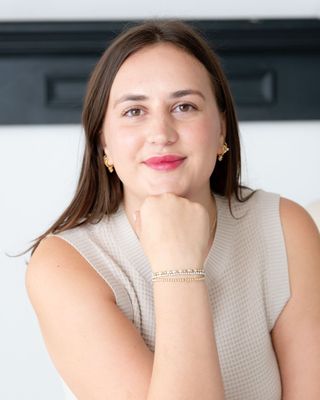 Photo of Victoria MacMillan, Pre-Licensed Professional, BA