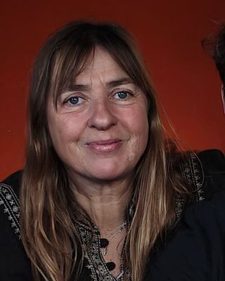 Photo of Carolien Stikker, Psychotherapist, MA