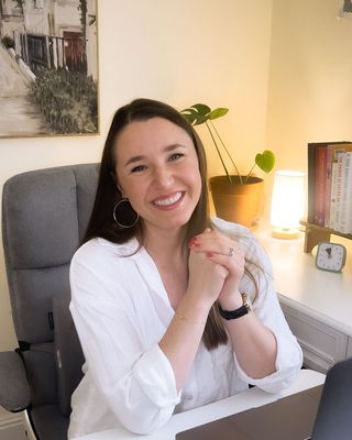 Photo of Madison Messerli, Clinical Social Work/Therapist, LCSW, LMSW