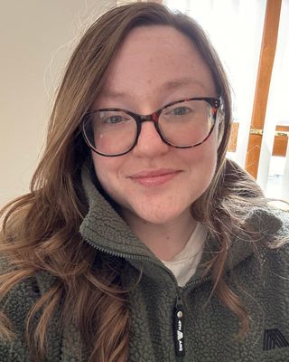 Photo of Amy Heazle, Psychotherapist, MA, NAPCP