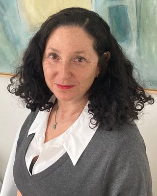 Photo of Michèle Mani, Registered Psychotherapist in Toronto, ON
