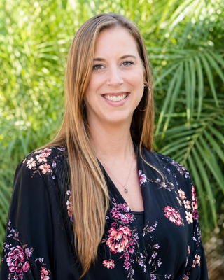 Photo of Lauren Hartenbach, Marriage & Family Therapist, LMFT