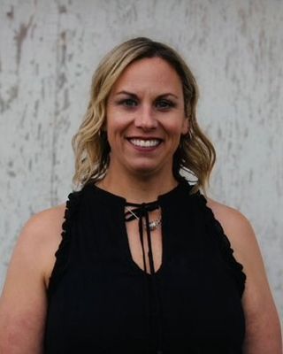 Photo of Amber Janesse Schwengler, Clinical Social Work/Therapist, BSW, RSW
