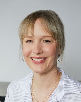 Photo of Jessica Fiebig - Couples Therapy Ontario | Jessica Fiebig, MSW, RSW, Registered Social Worker