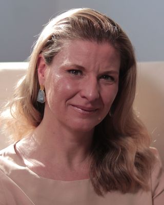 Photo of Nadja Julia Rolli, Psychotherapist in Hammersmith, London, England