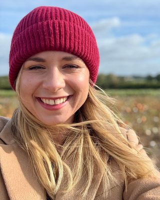 Photo of Anisa Davies, Psychotherapist, MBABCP