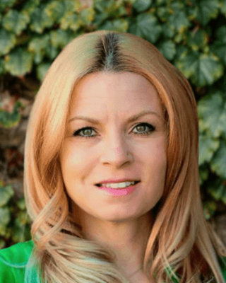 Photo of Stephanie Ricedorf - Stephanie Ricedorf: Adults, Couples, Pre-Licensed Professional, LSW