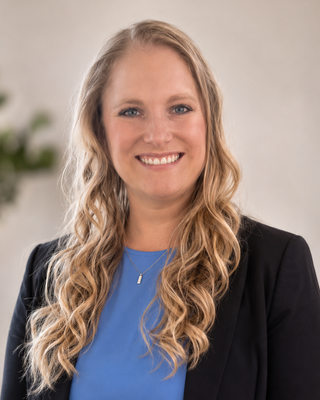 Photo of Lauren Bracken, Psychiatric Nurse Practitioner, MSN, APN-C, PMHNP