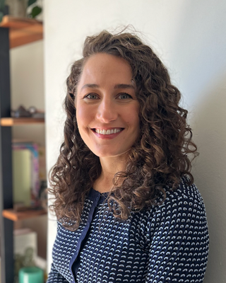 Photo of Alana Glanell, Clinical Social Work/Therapist, LCSW