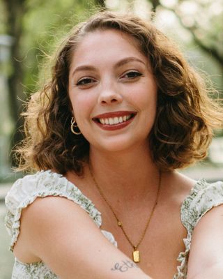 Photo of Lianna Hernandez, Registered Clinical Social Worker Intern, MSW, RCSWI