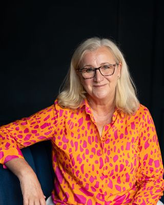 Photo of Maxine Storey, Psychotherapist, MSc, UKCP Trainee