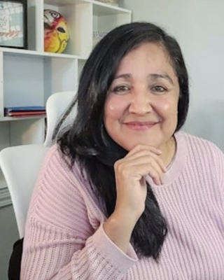 Photo of Dr. Yolanda Cruz, Licensed Clinical Professional Counselor, PhD, LCPC