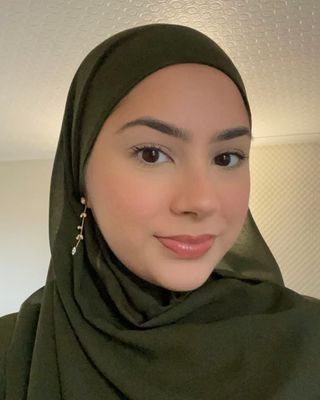 Photo of Iqra Sheikh, Counsellor, MA, MBACP