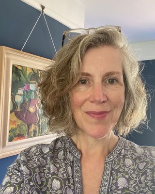 Photo of Dr Hilary Palmer, Psychotherapist, MUKCP