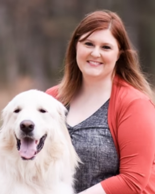 Photo of Erin Groeteke, Licensed Professional Counselor, LPC