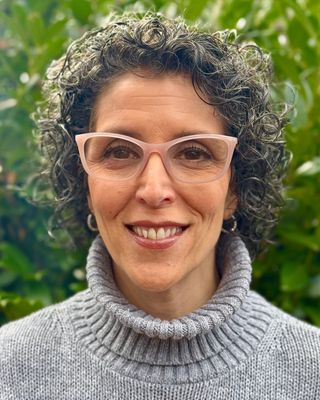 Photo of Dara Caputo, Clinical Social Work/Therapist, LCSW-R
